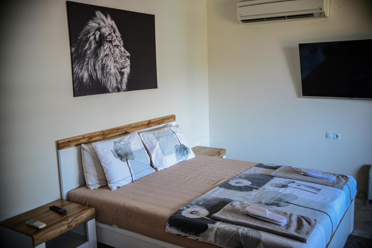 Medius Park Apartment Sandanski Exterior foto