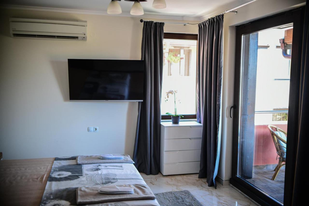 Medius Park Apartment Sandanski Exterior foto