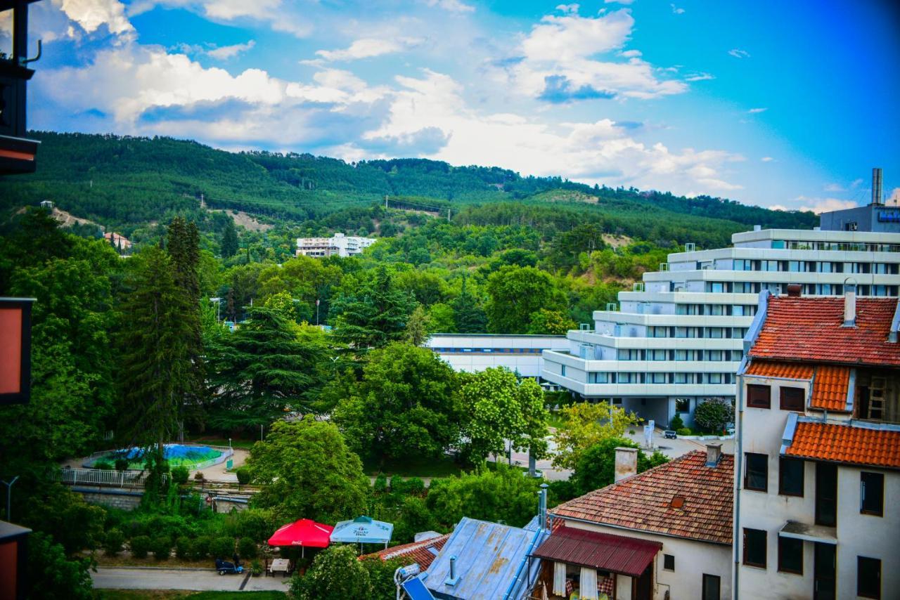 Medius Park Apartment Sandanski Exterior foto